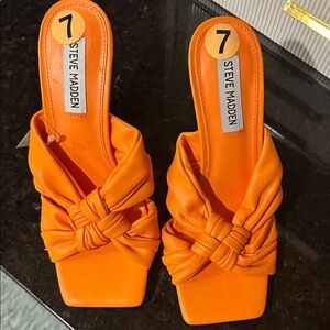 Steve Madden Bright Orange Knotted Heels